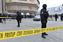 #foto V Banjaluki v spopadu s policijo več ranjenih