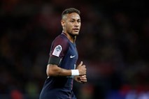 Neymar zaradi poškodbe točil solze