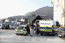 Kranjska strelca plašila ljudi s pištolo