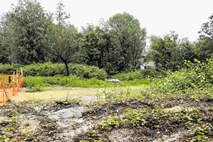 Gradbena dovoljenja v Rožni dolini padajo kot za stavo