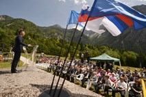 Pod Ljubeljem opomin na grozote vojne in poziv k njihovemu preprečevanju