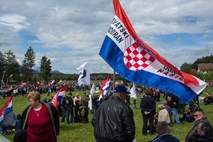 Hrvat obsojen na 18 mesecev zapora zaradi nacističnega pozdrava v Pliberku