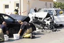 So vozniki audijev in BMW-jev res bolj objestni?