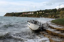 Na nasedli jadrnici odkrili tono mamil