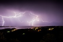 V Istri v dveh urah zabeležili 11.000 strel