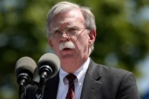 Bolton kritizira Trumpovo zunanjo politiko