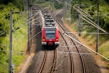 Deutsche Bahn z belimi tiri proti vročini