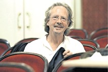 Nobelov nagrajenec za literaturo Peter Handke ne namerava več govoriti z mediji