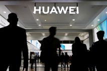 Huawei kljub pritiskom ZDA v devetih mesecih z rastjo prihodkov