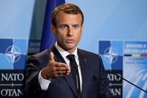 Macron z izjavo o BiH kot tempirani bombi razburil Sarajevo