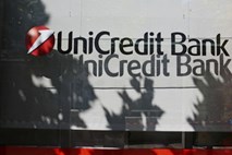 Unicredit bo ukinila 8000 delovnih mest