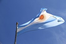 Argentina z izrednimi ukrepi za konec gospodarske krize