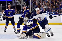 #video St. Louis Blues zmagali osmič zapored