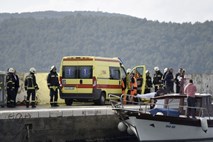 V morju pri Šibeniku našli truplo drugega pilota in ostanke helikopterja