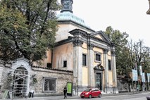 Denacionalizacijski boj za križevniško cerkev se nadaljuje