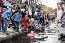 Pomlad bodo pozdravili z gregorčki na Gradaščici