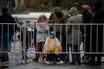 Turčija je na mejo z Grčijo napotila 1000 policistov