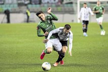 Olimpija beži za pet točk, Milanič odstopil