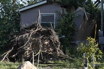 #foto Tornadi na jugu ZDA zahtevali najmanj sedem življenj