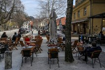 Od srede znova odprte knjižnice, galerije in muzeji; s ponedeljkom tudi terase in vrtovi gostinskih lokalov