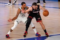 Dragić s 27 točkami za prvo zmago Miamija v končnici NBA proti Milwaukeeju