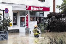 Poplave zaradi naraslih voda in taljenja snega