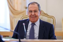 Lavrov na Kitajskem napovedal pravičnejši svetovni red